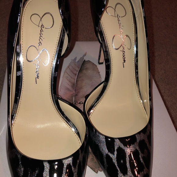 Women Jessica Simpson pump heels - Picture 2 of 7